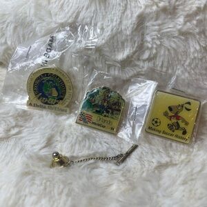 Delta‎ airlines Olympic pins